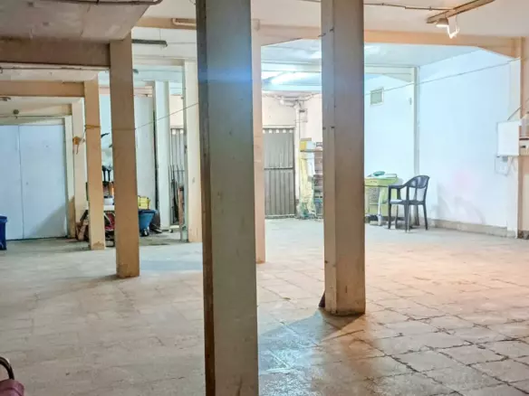1-bedroom Warehouse In Benidorm, Spain (225 M²)