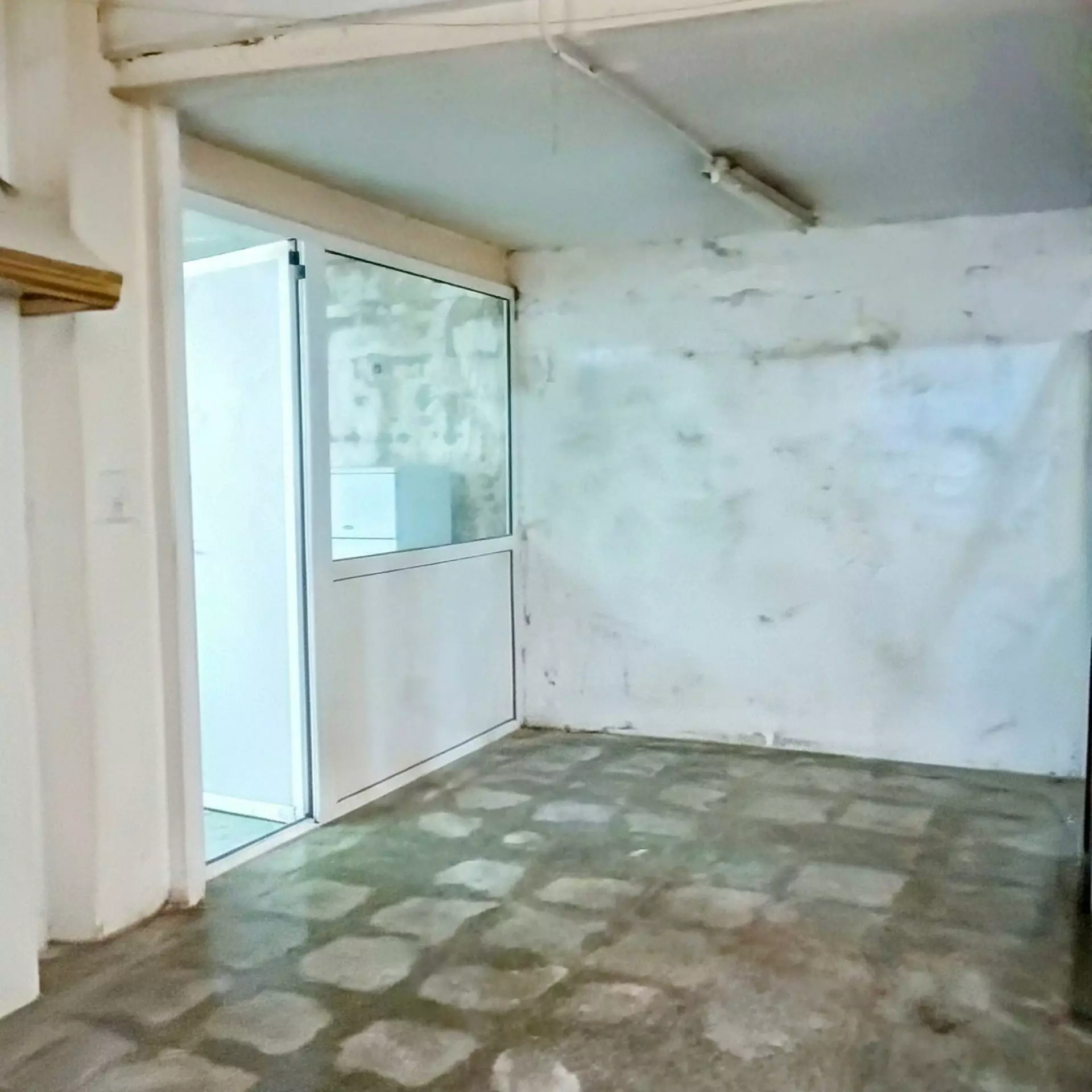 1-bedroom Warehouse In Benidorm, Spain (225 M²)