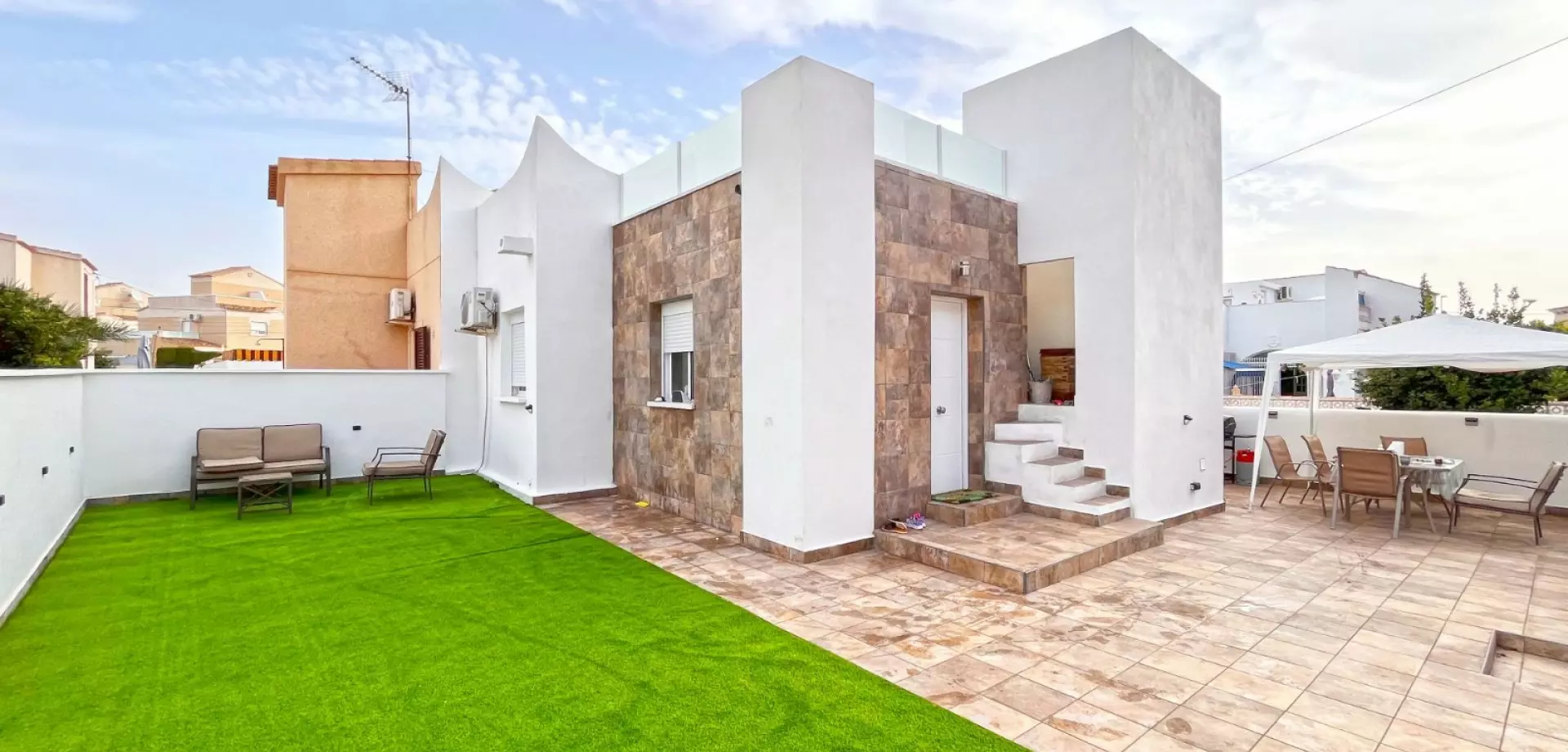2-bedroom Bungalow In Orihuela Costa, Spain (83 M²)