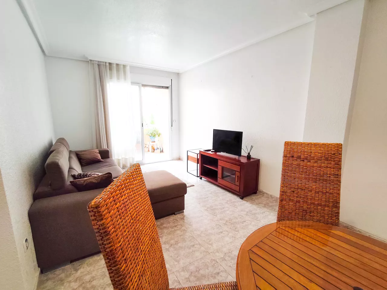 2-bedroom Apartment In Guardamar Del Segura, Spain (75 M²)
