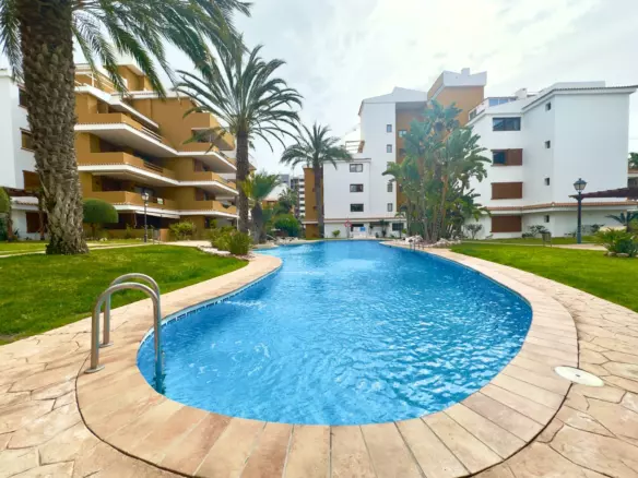 2-bedroom Apartment In Torrevieja, Spain (84 M²)