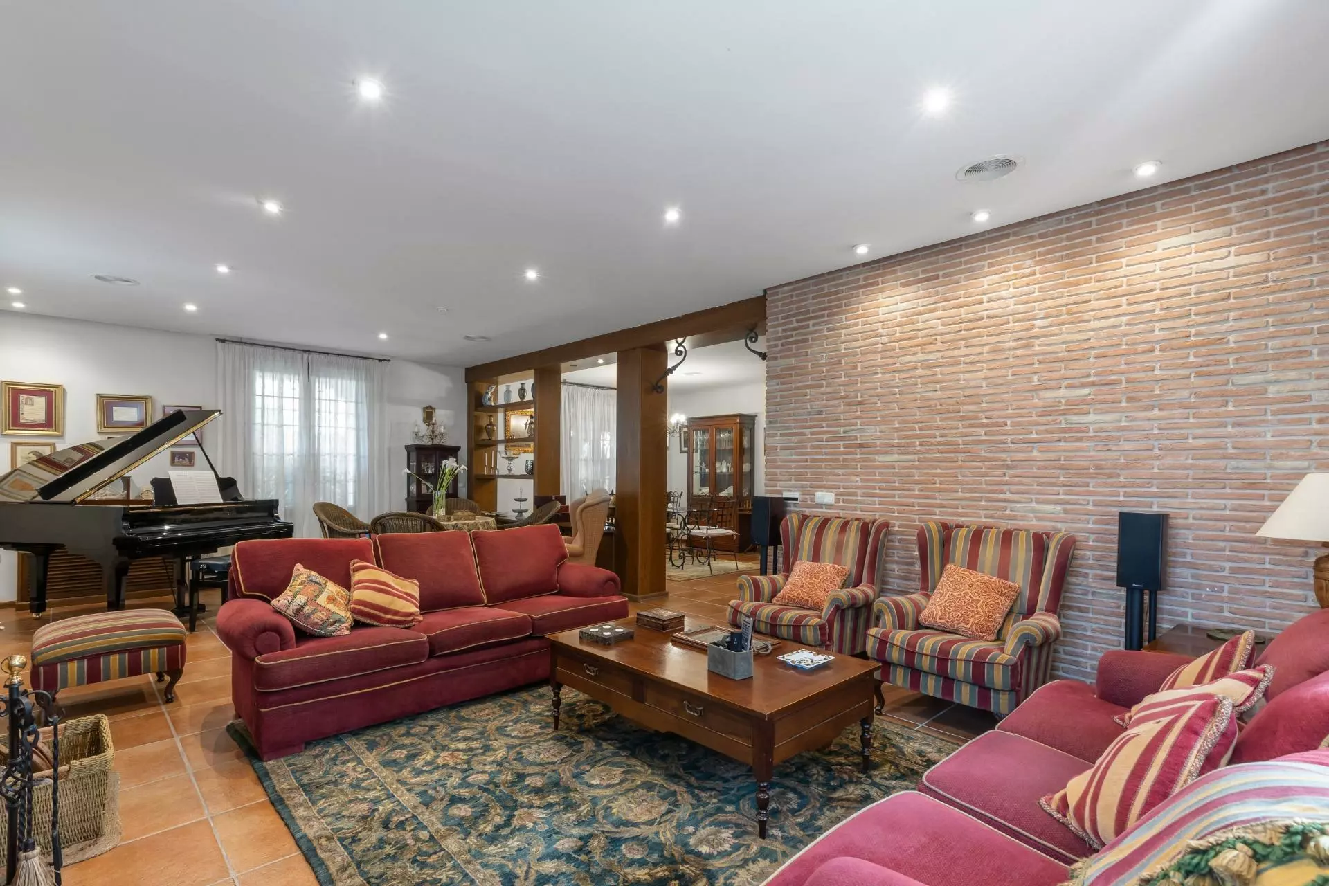 3-10-be488e 6-bedroom Villa In Torrevieja, Spain (720 M²)
