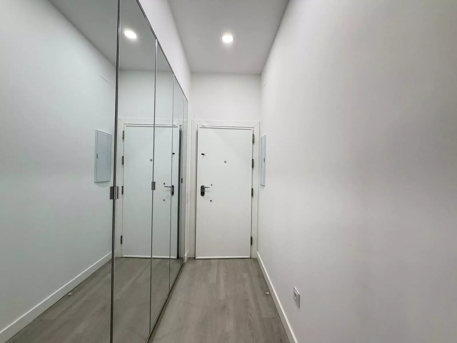 2-bedroom Apartment In Torrevieja, Spain (123 M²)