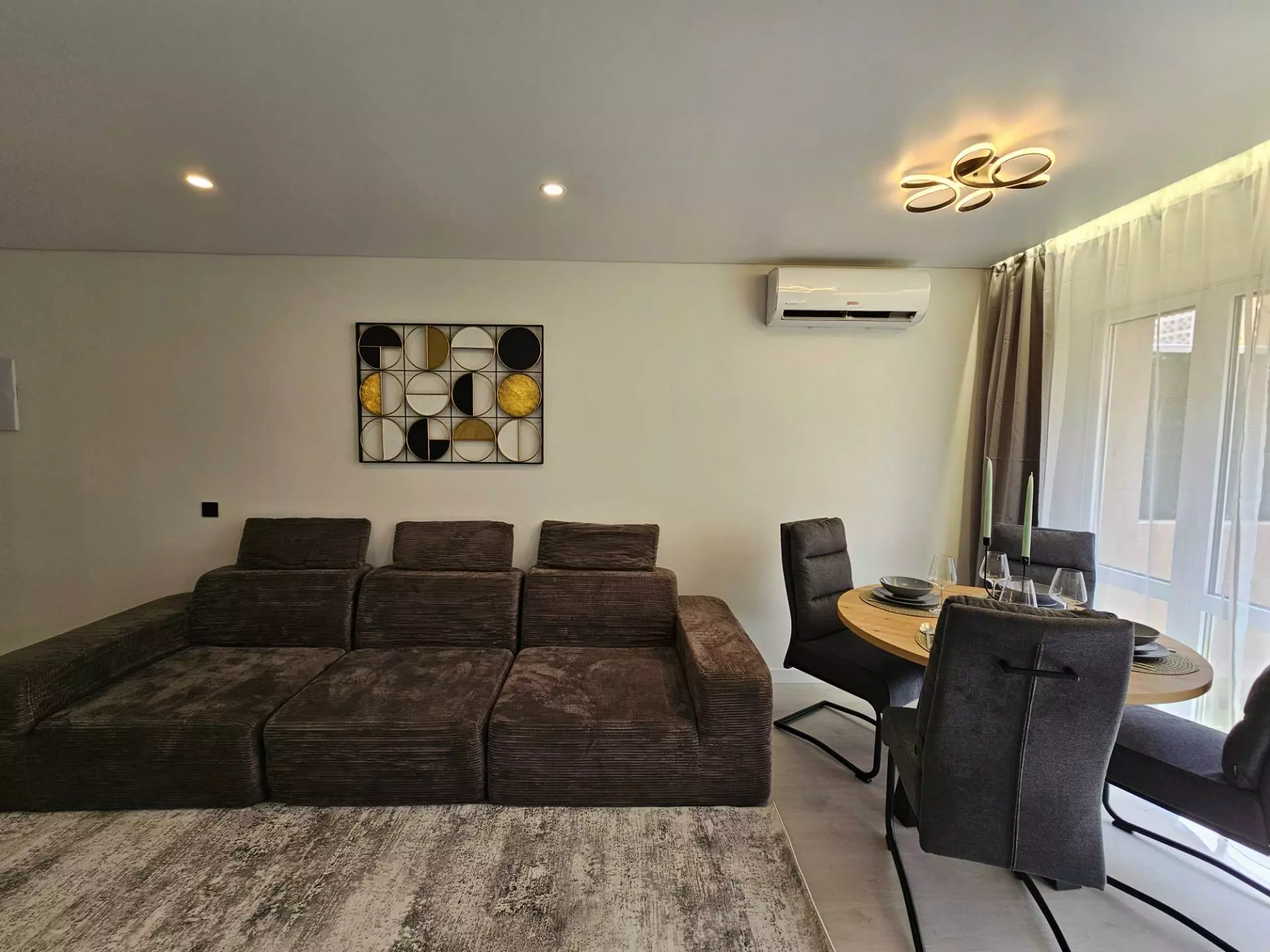 3-bedroom Bungalow In Torrevieja, Spain (105 M²)