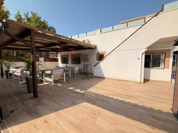 2-bedroom Town House In Torrevieja, Spain (80 M²)
