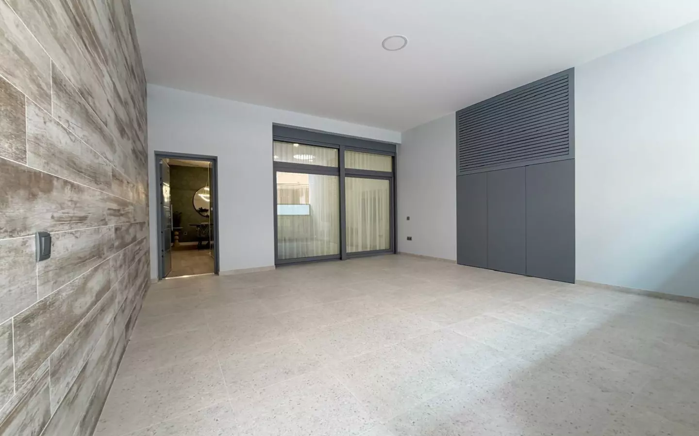 2-bedroom Apartment In Torrevieja, Spain (123 M²)