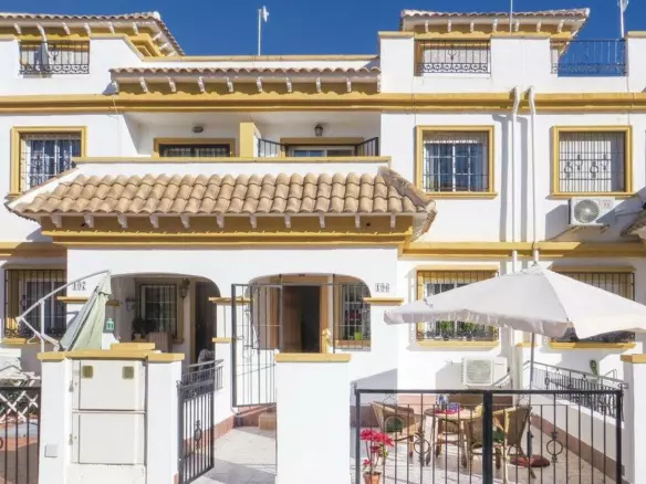 3-bedroom Town House In Torrevieja, Spain (86 M²)