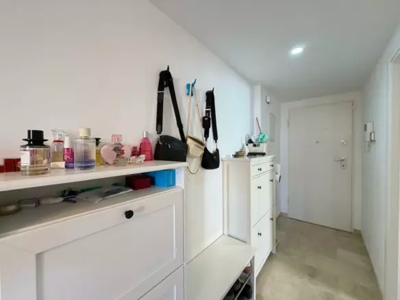 3-bedroom Apartment In Torrevieja, Spain (113 M²)