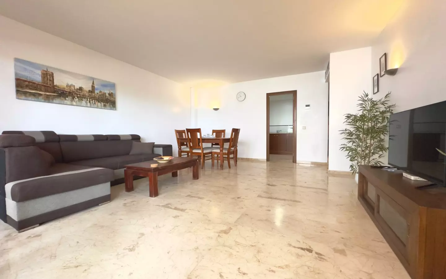 2-bedroom Apartment In Torrevieja, Spain (84 M²)