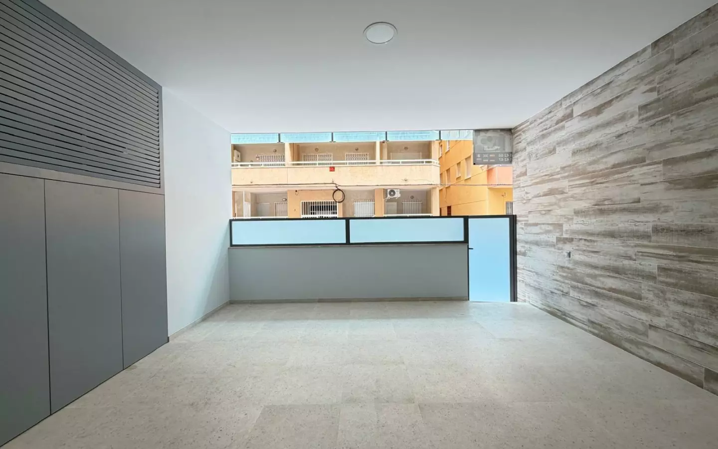 2-bedroom Apartment In Torrevieja, Spain (123 M²)