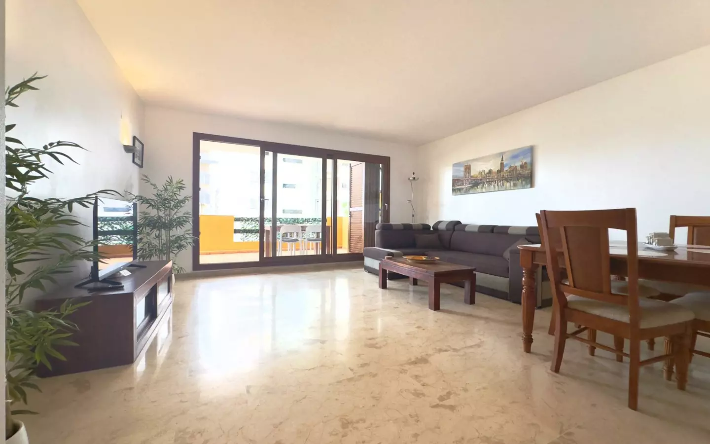 2-bedroom Apartment In Torrevieja, Spain (84 M²)