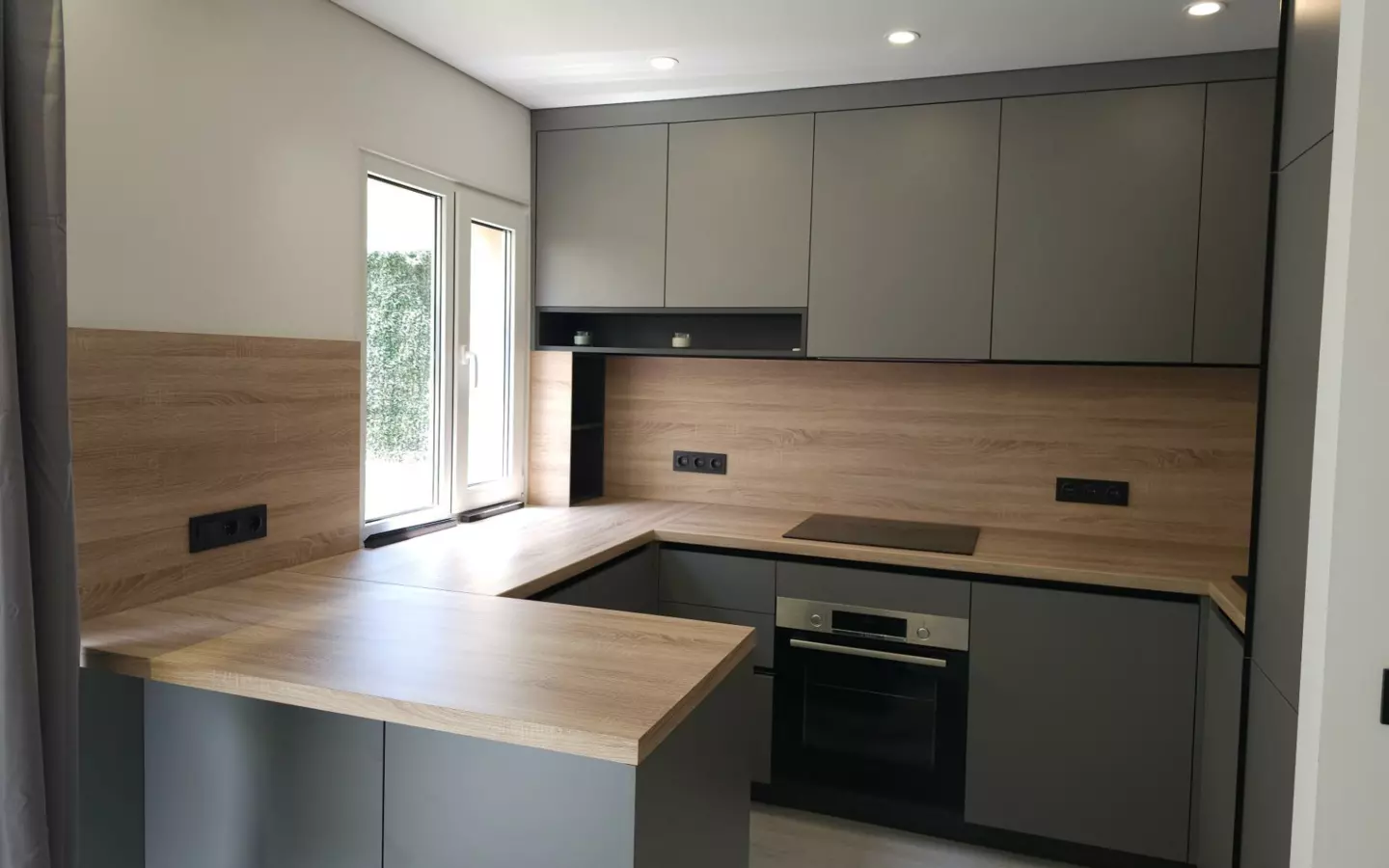 3-bedroom Bungalow In Torrevieja, Spain (105 M²)