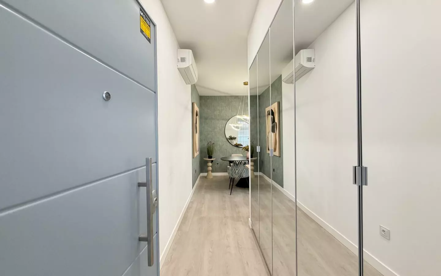 2-bedroom Apartment In Torrevieja, Spain (123 M²)