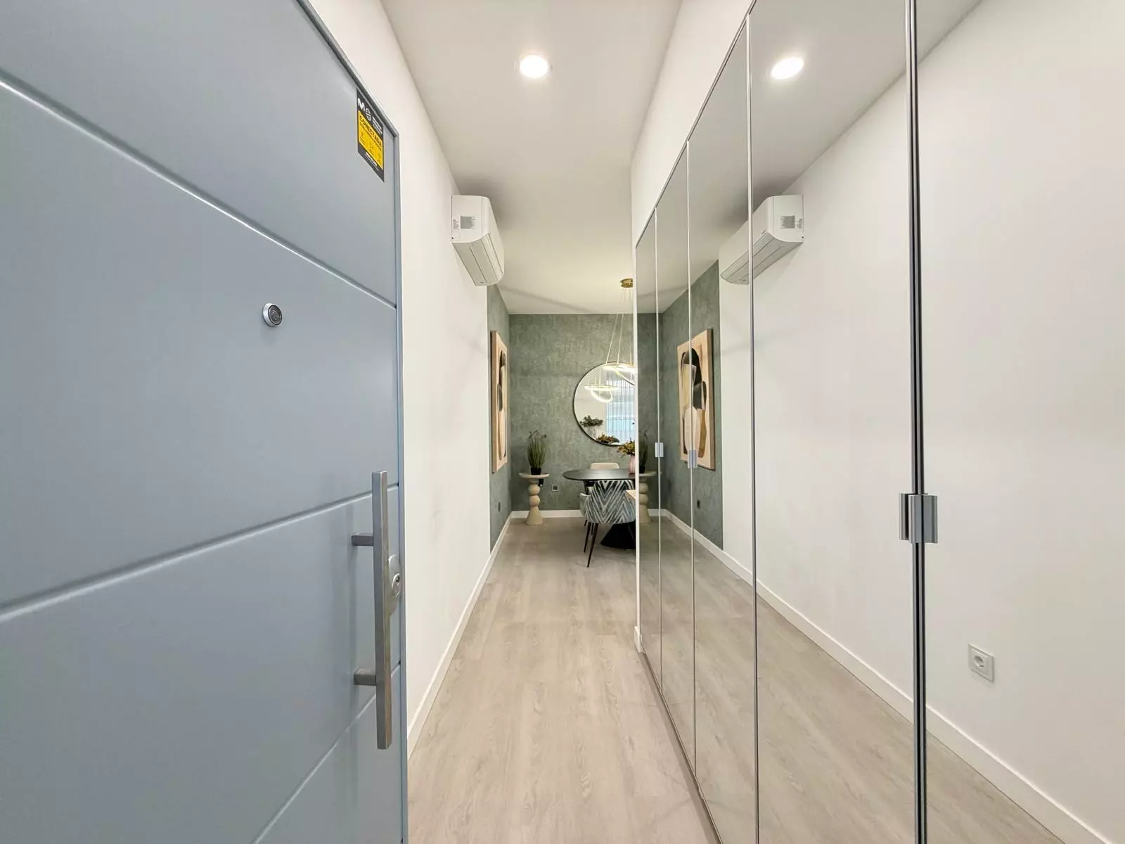 2-bedroom Apartment In Torrevieja, Spain (123 M²)