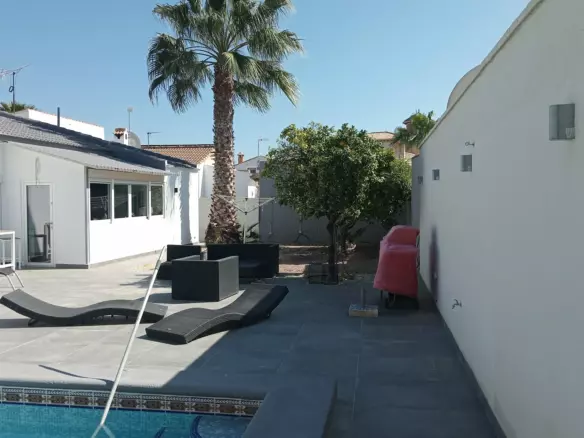 4-bedroom Villa In Orihuela Costa, Spain (174 M²)