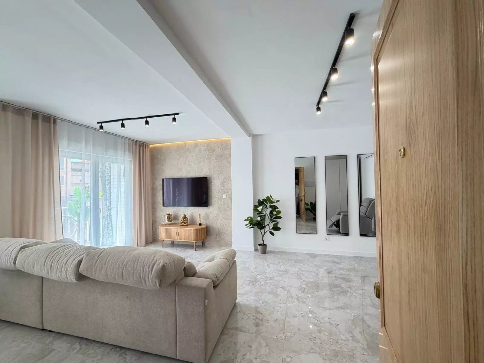 3-bedroom Penthouse In Torrevieja, Spain (92 M²)