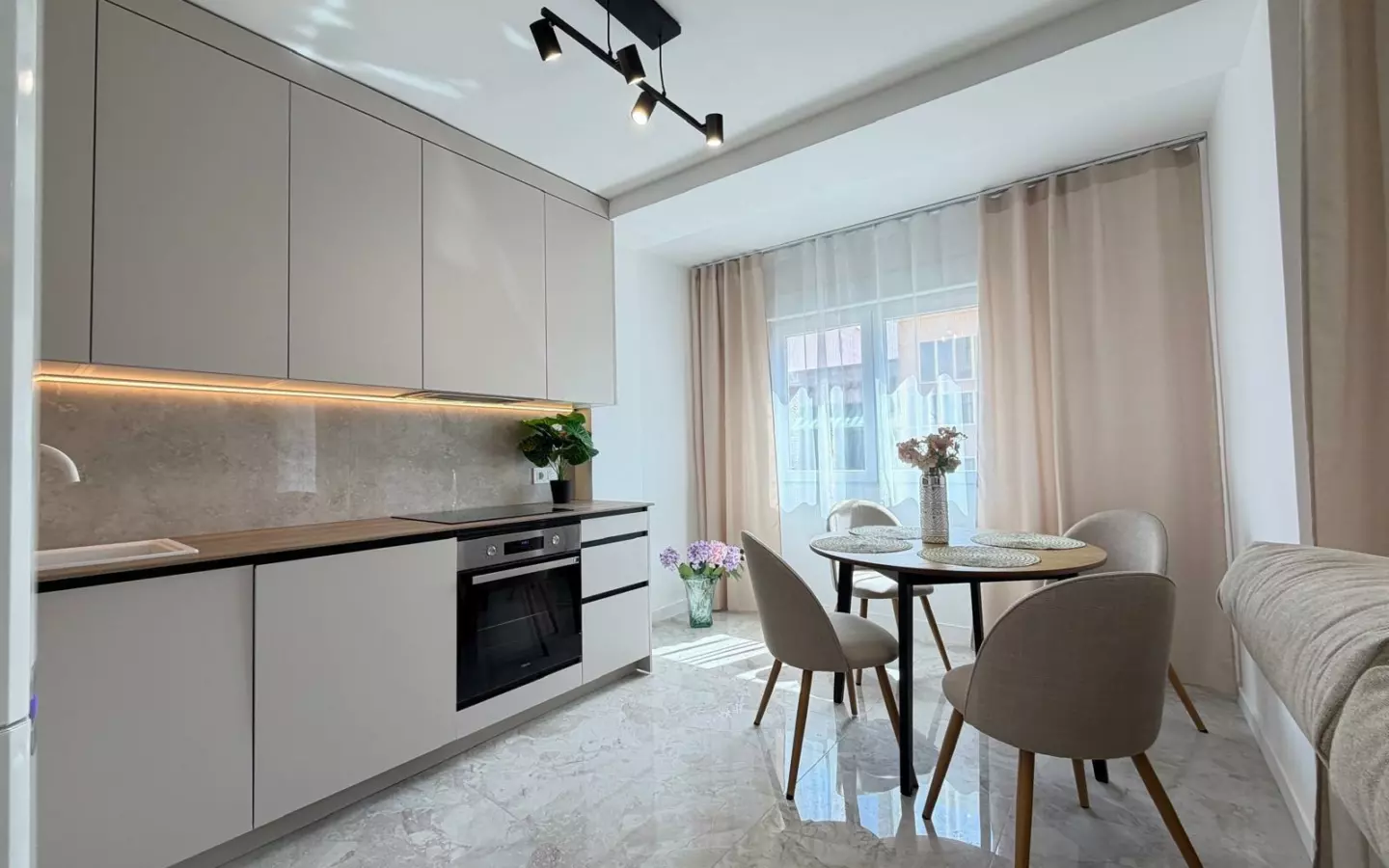 3-bedroom Penthouse In Torrevieja, Spain (92 M²)