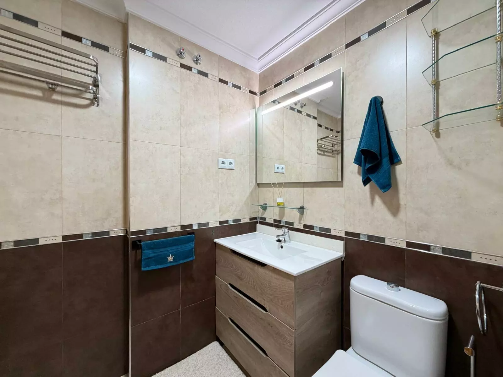 3-bedroom Apartment In Torrevieja, Spain (107 M²)