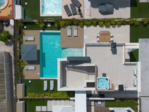 3-bedroom Villa In Torrevieja, Spain (126 M²)