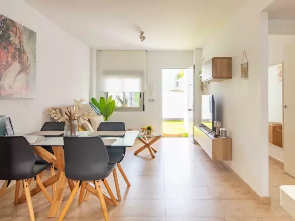2-bedroom Bungalow In Pilar De La Horadada, Spain (65 M²)