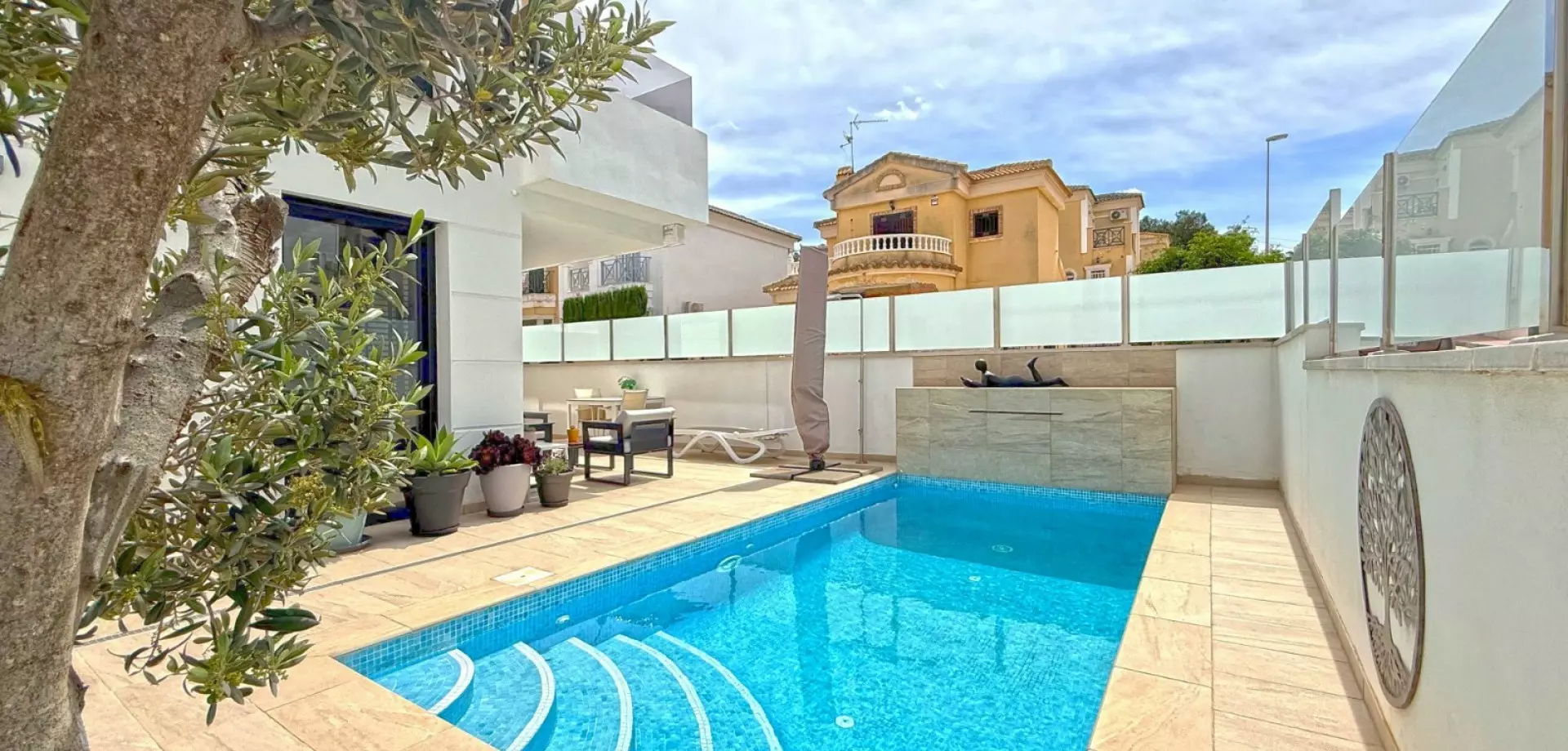 3-bedroom Villa In Orihuela Costa, Spain (190 M²)