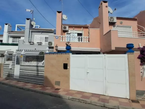 2-bedroom Duplex In Torrevieja, Spain (70 M²)