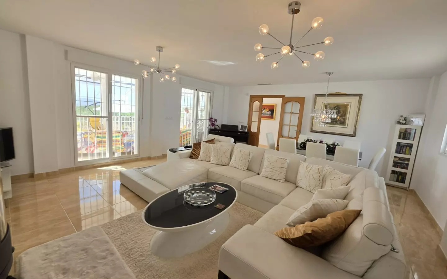 3-bedroom Villa In Pinoso, Spain (263 M²)