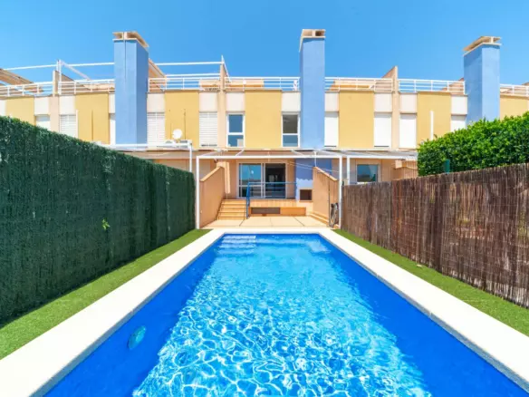 3-bedroom Town House In Orihuela Costa, Spain (177 M²)