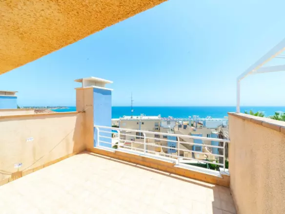3-bedroom Town House In Orihuela Costa, Spain (177 M²)