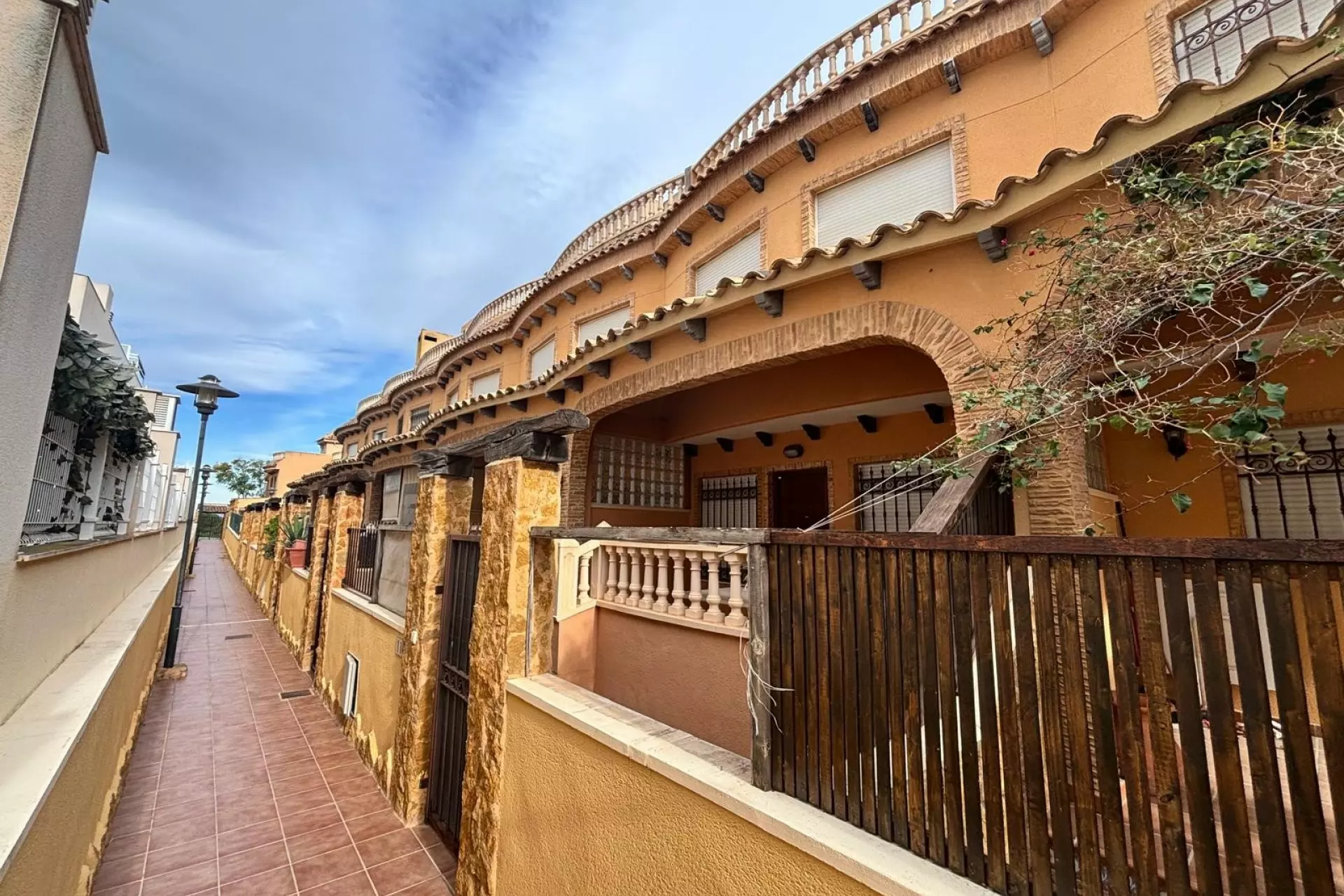 5-bedroom Townhouse In Guardamar Del Segura, Spain (110 M²)