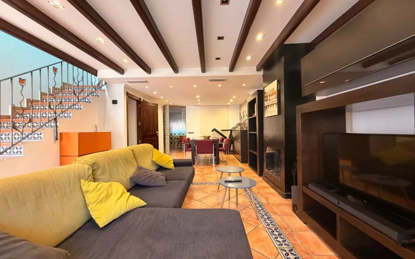 3-bedroom Townhouse In Catral, Spain (195 M²)