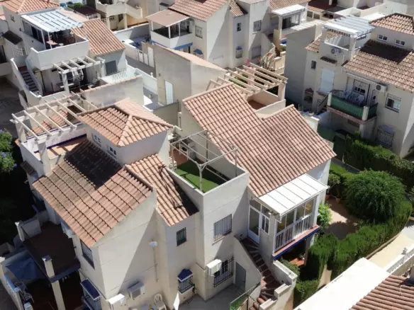 2-bedroom Apartment In Orihuela Costa, Spain (54 M²)