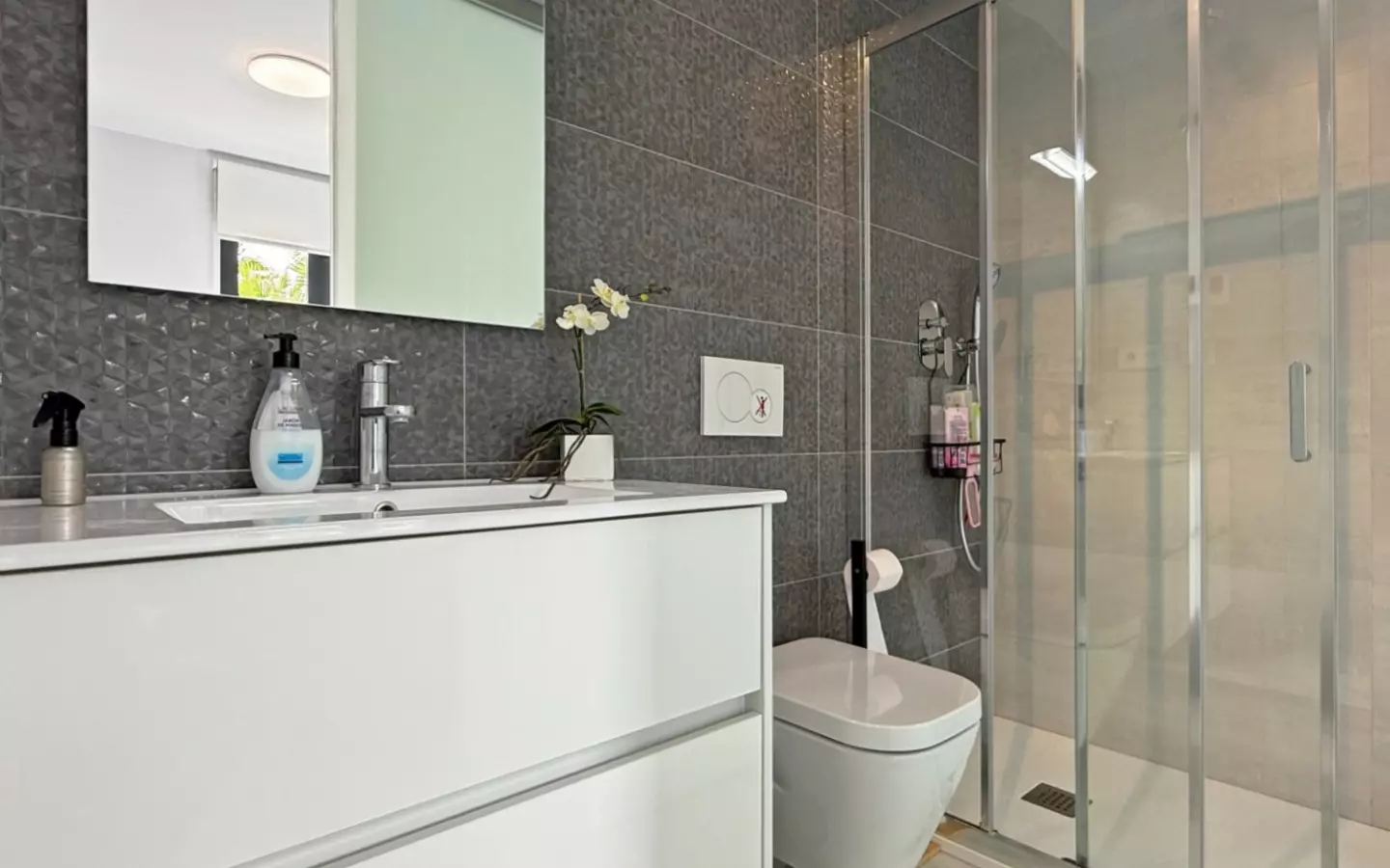 2-bedroom Apartment In Orihuela Costa, Spain (72 M²)