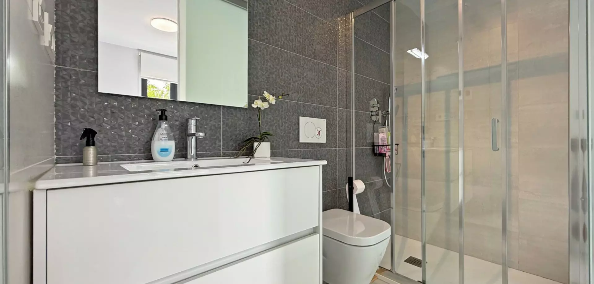 2-bedroom Apartment In Orihuela Costa, Spain (72 M²)