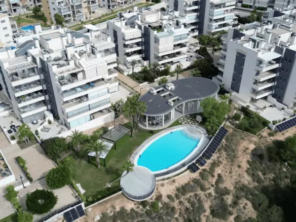 3-bedroom Apartment In Orihuela Costa, Spain (82 M²)