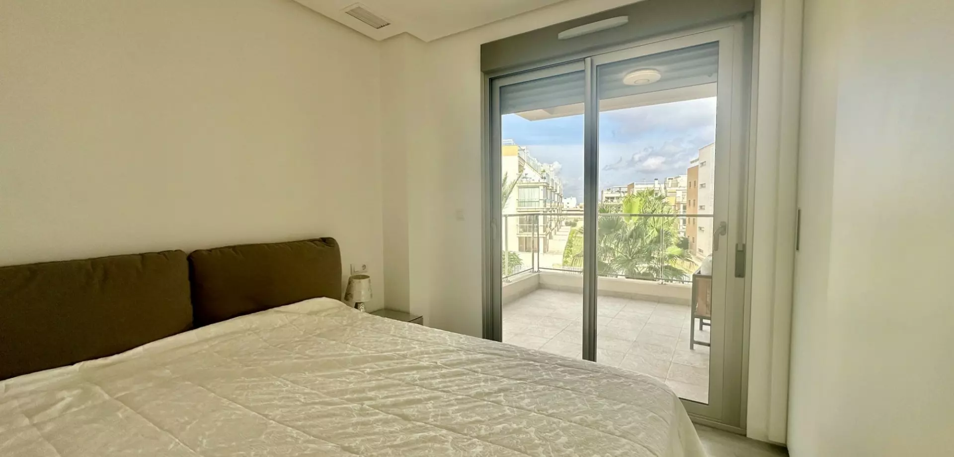 3-bedroom Apartment In Orihuela Costa, Spain (82 M²)