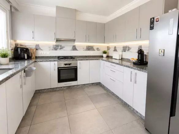 4-bedroom Villa In Pinoso, Spain (150 M²)