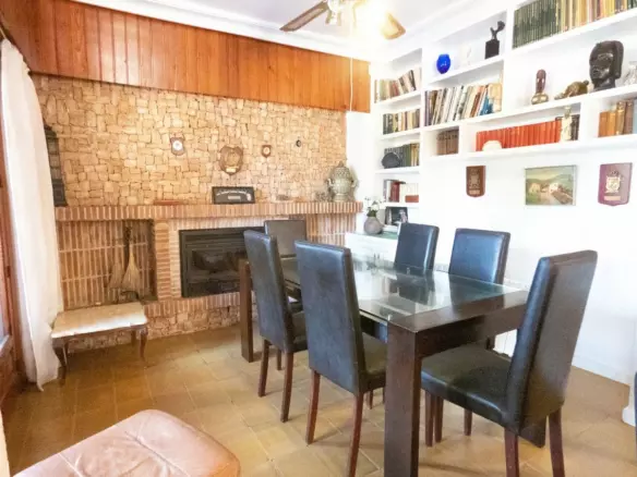 6-bedroom Villa In Pilar De La Horadada, Spain (268 M²)