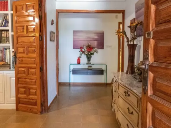 6-bedroom Villa In Pilar De La Horadada, Spain (268 M²)