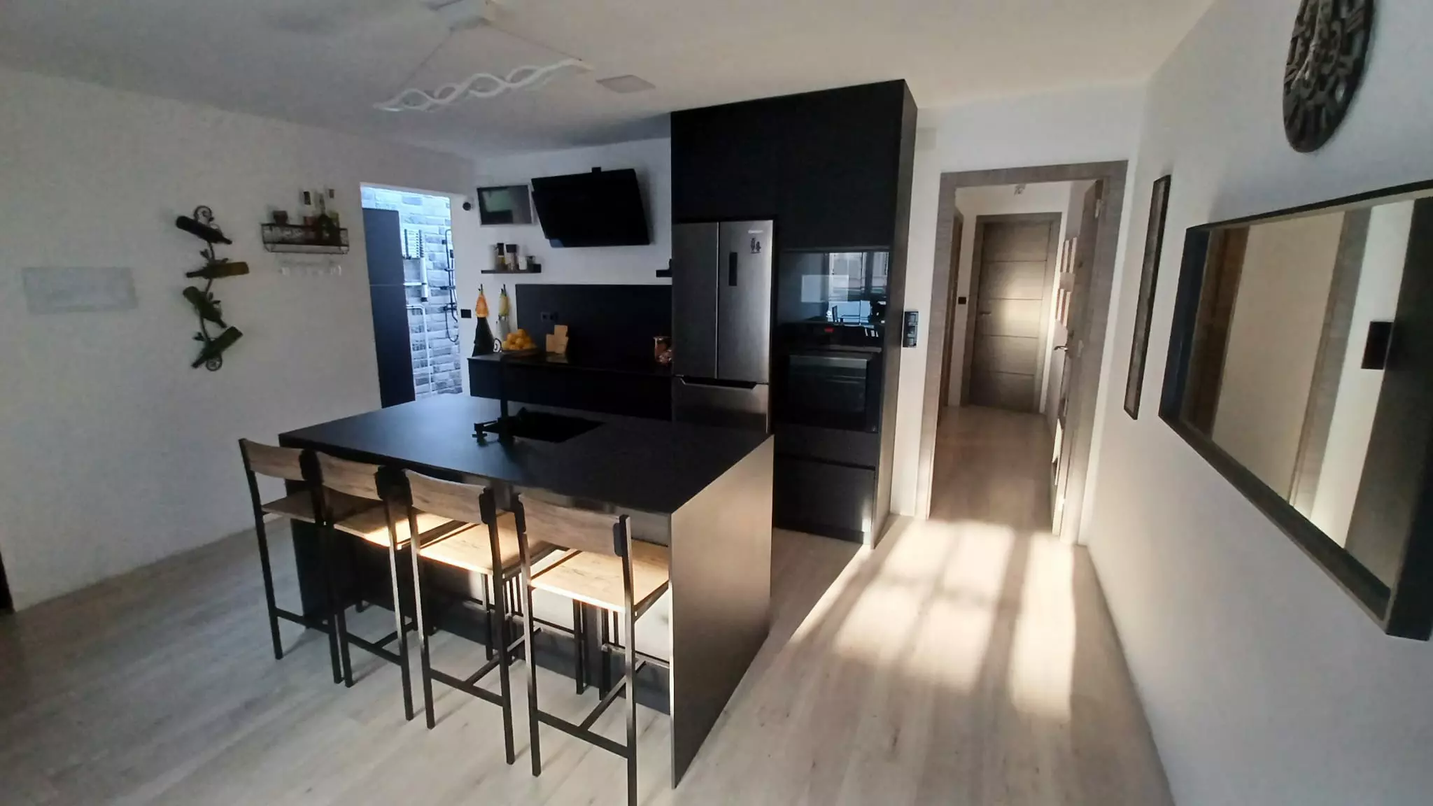 3-bedroom Apartment In Pilar De La Horadada, Spain (82 M²)