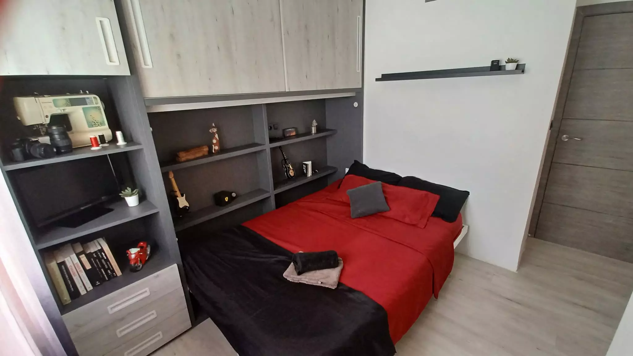 3-bedroom Apartment In Pilar De La Horadada, Spain (82 M²)