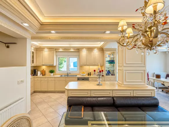 5-bedroom Villa In Dionisos, Greece (420 M²)
