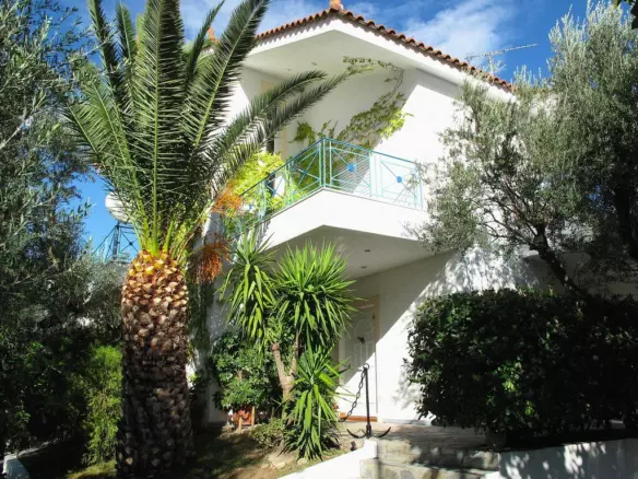 5-bedroom Detached House In Diakopto, Greece (225 M²)