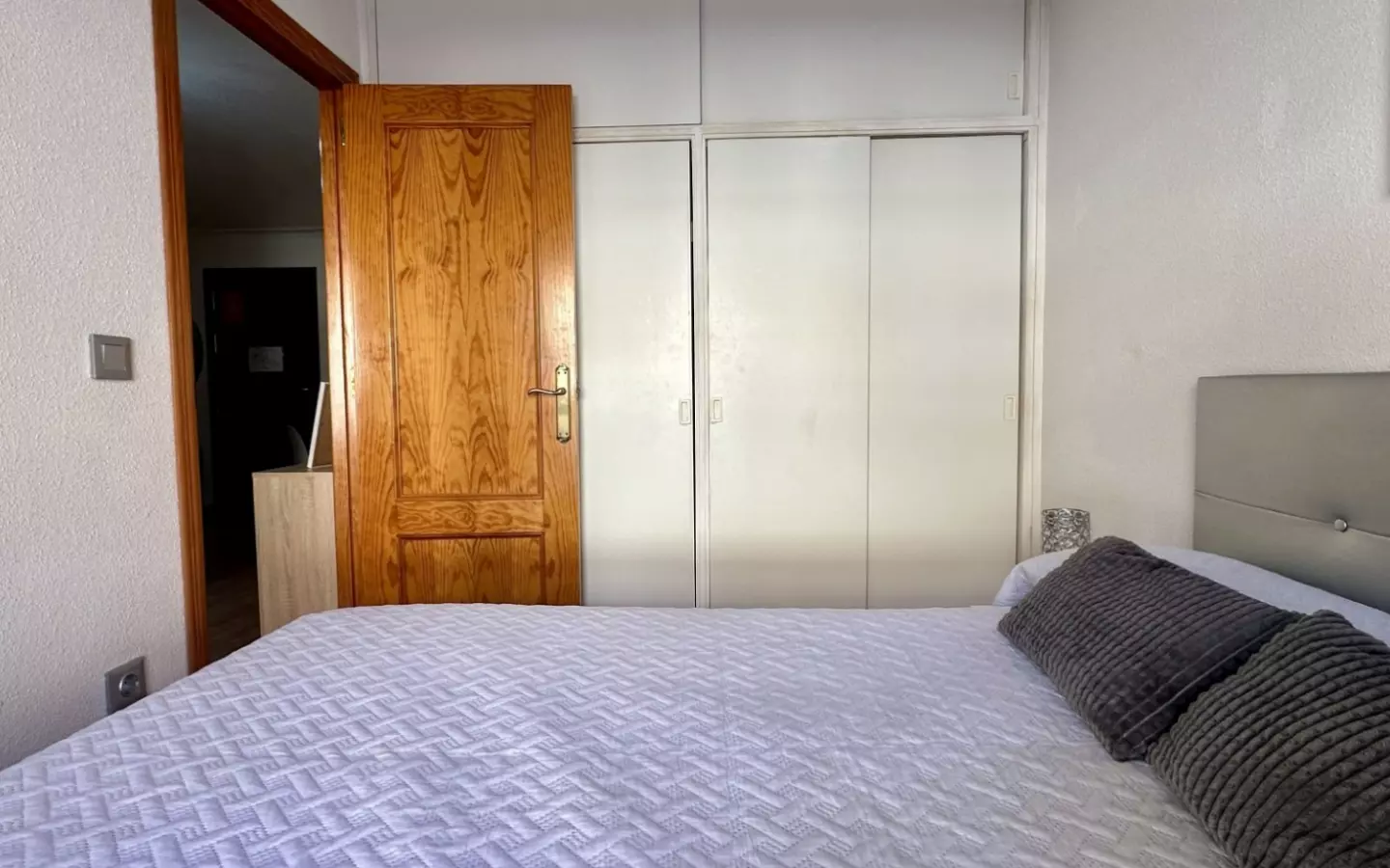 2-bedroom Apartment In Torrevieja, Spain (58 M²)