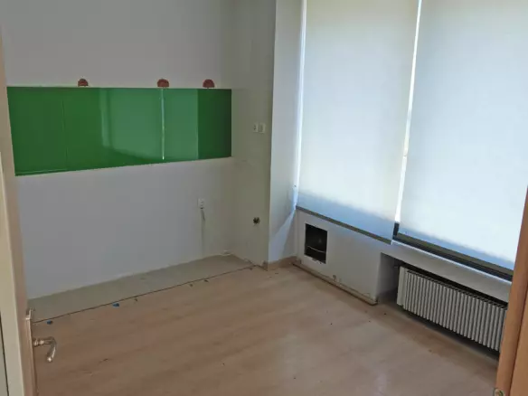 2-bedroom Commercial Property In Katerini, Greece (82 M²)
