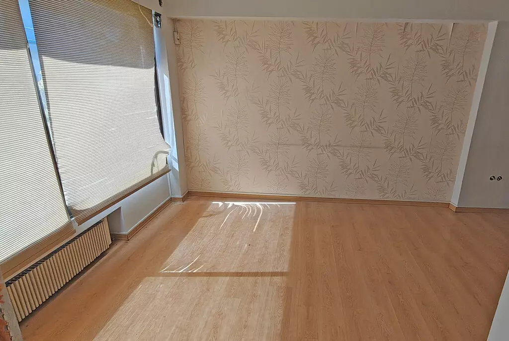 2-bedroom Commercial Property In Katerini, Greece (82 M²)