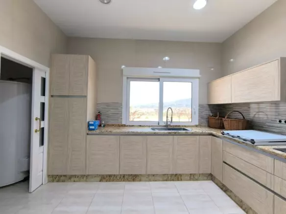 4-bedroom Villa In Pinoso, Spain (209 M²)