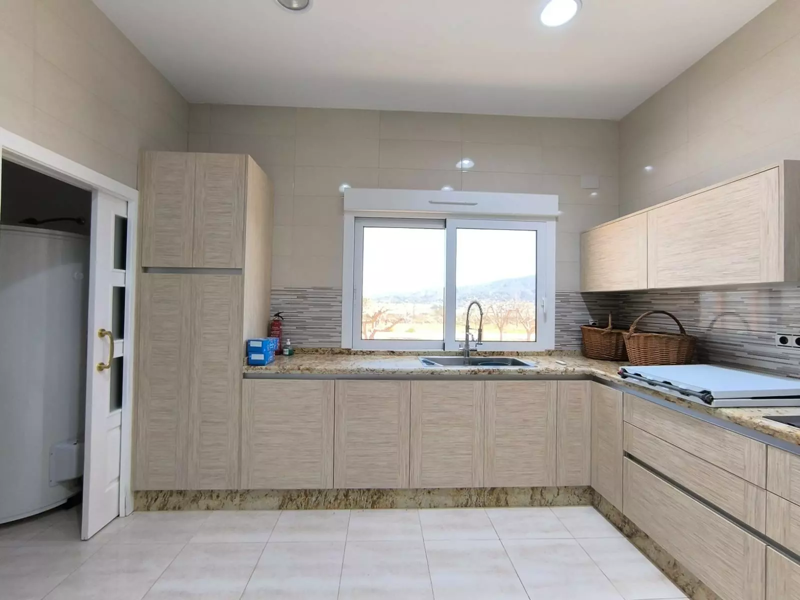 6743960dc798908d-c95072 4-bedroom Villa In Pinoso, Spain (209 M²)