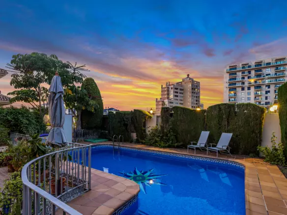 6-bedroom Villa In Torrevieja, Spain (728 M²)
