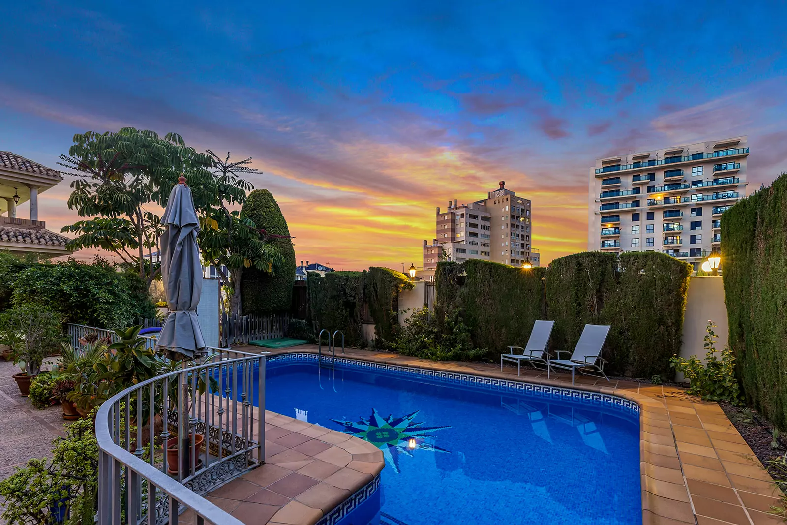 6-bedroom Villa In Torrevieja, Spain (728 M²)